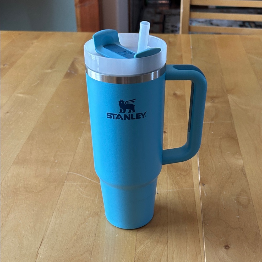 Stanley Aqua Travel Mug with Handle